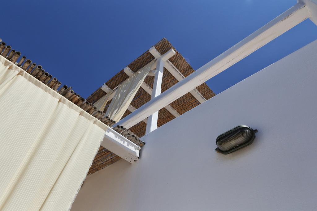 La Maison Blanche آغيوس ستيفانوس المظهر الخارجي الصورة